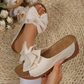 👡 50% DE RÉDUCTION! 🎀 Sandales Compensées à Bout Ouvert & Nœud Papillon pour Femmes – Élégantes, Confortables & Parfaites pour l'Été ☀️