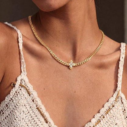 🔥🌸 SOLDES -50% | Collier Fleur Élégant – Un Bijou Délicat pour Sublimer Chaque Tenue ✨