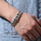 📢📢40 % DE RÉDUCTION !! ⏰Bracelet Mantra Rétro pour Homme – Six Syllabes Gravées & Finition Argent Vintage – Double Chaîne, 18–22 cm for Style Spirituel ✨
