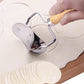 📢📢50 % DE RÉDUCTION !! ⏰Découpe-pâte à raviolis inox – Lame tranchante, manche bois, des feuilles de wonton parfaites en secondes, l’outil malin pour vos raviolis, gyoza et dim sum maison 🥢👌