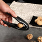 📢📢50 % DE RÉDUCTION !! ⏰Coupe-Châtaignes en Croix – Pince Ergonomique & Lame Crantée Inox for Ouvrir les Fruits à Coque en Toute Sécurité ✂️✨