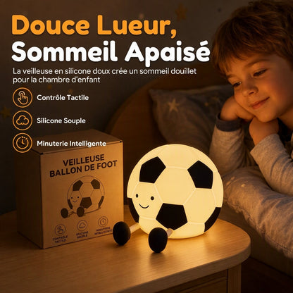 📢📢40% DE RÉDUCTION !! ⏰Veilleuse Tactile en Silicone en Forme de Ballon de Football – Rechargeable, Lueur Douce Dégradée & Contrôle par Tapotement for un Coucher Apaisant et Ludique ✨🛏️